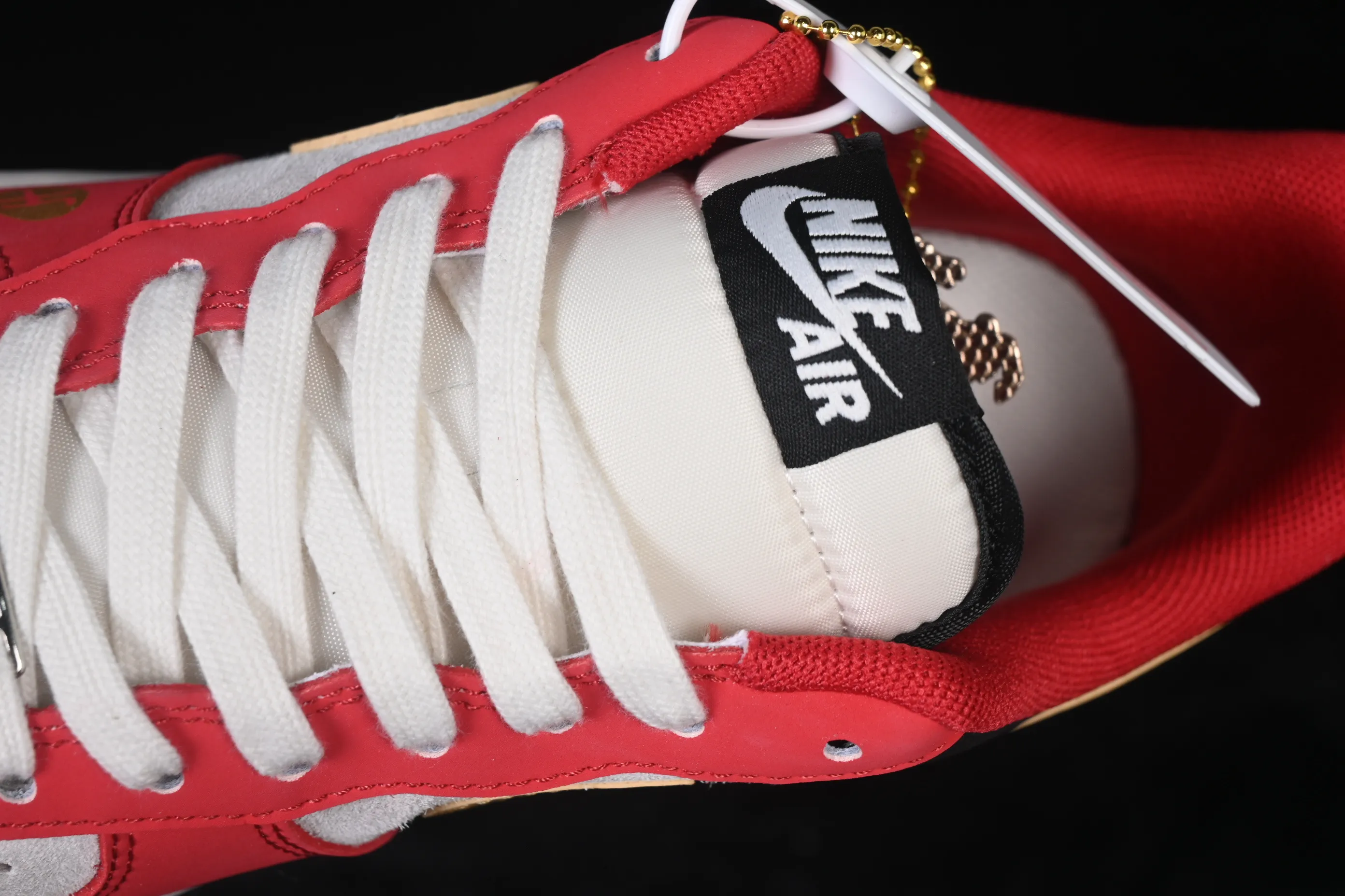 All categories Nk Air Force 1 Air Force series Nk Air Force 1 Low Air Force low top Nike Air Force 1'07 Low Year of the Horse limited edition red, black and gold contrast Air Force 1 low top casual sneakers JP2026-139